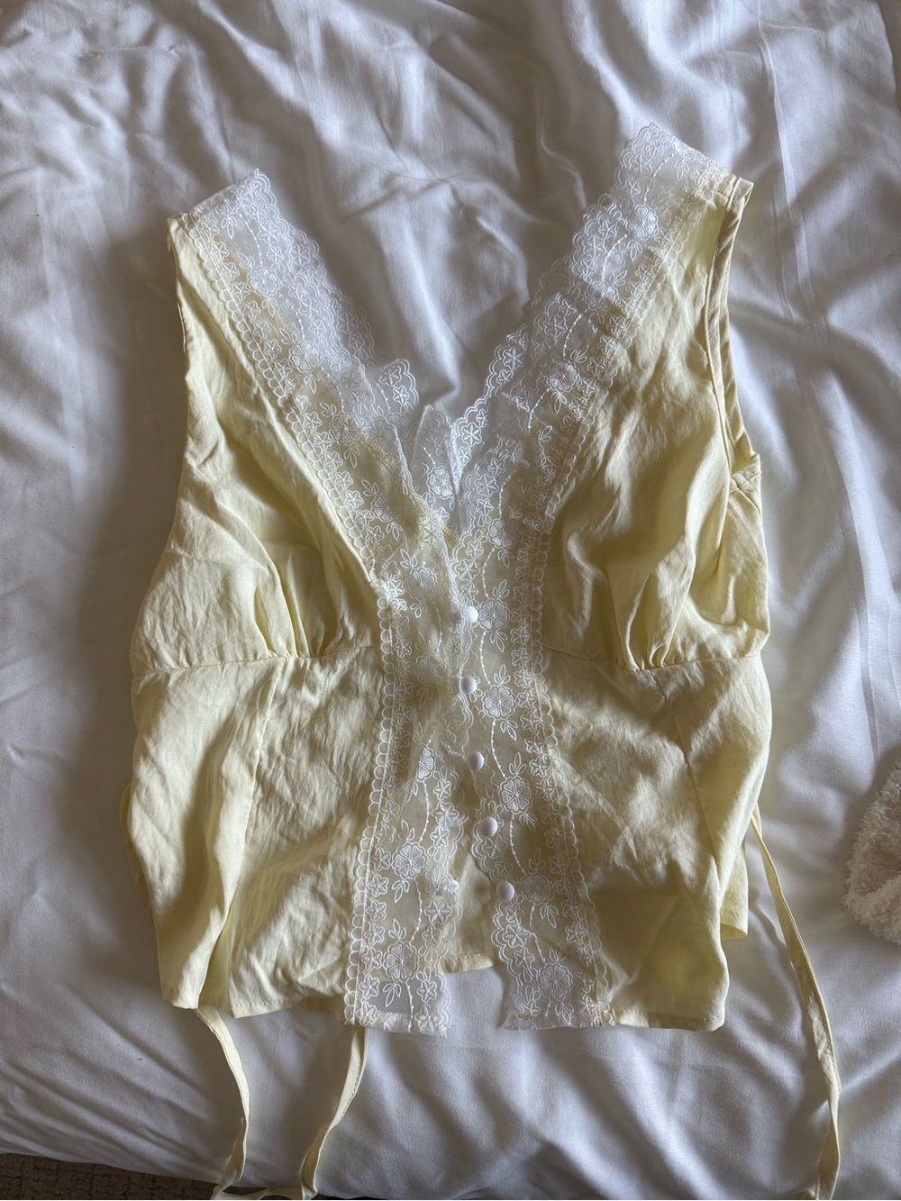 SHEIN Pale Yellow Lace-Trim Tie Front Camisole